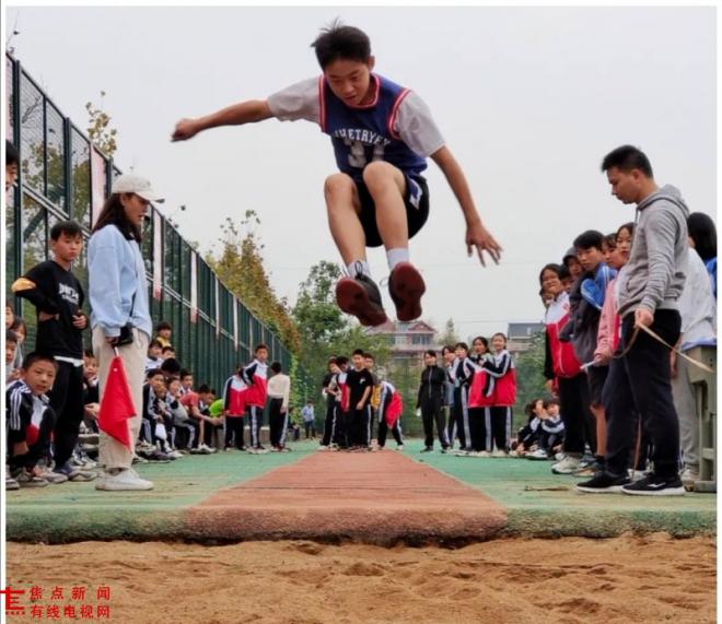 江西玉山县必姆初中举行秋季田径运动会